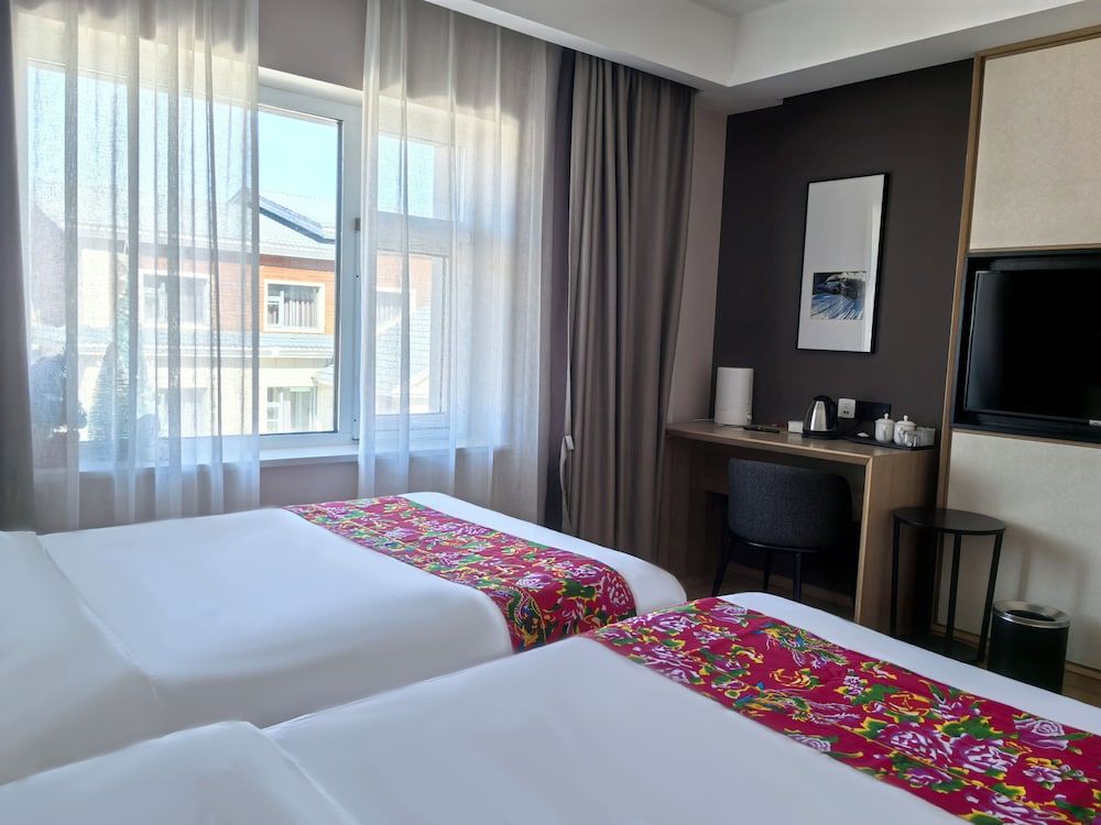 Erlanghe Jingbei Hotel Standard Twin Room, Mountain View 3