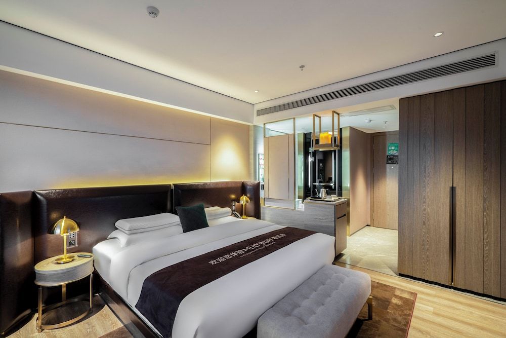 Lijiang Old Town Echarm Plus Hotel Comfort Double Room, City View 8