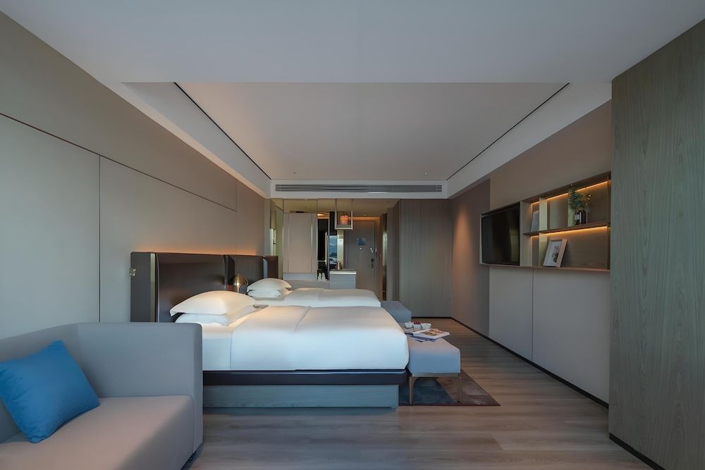 Lijiang Old Town Echarm Plus Hotel Superior Twin Room, City View 3