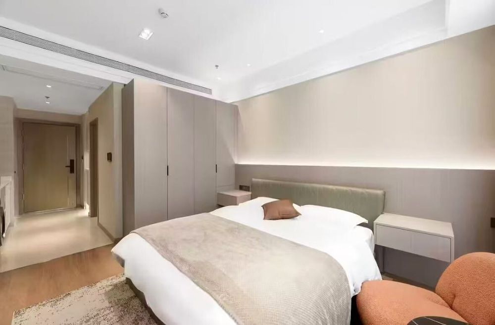 City Double Room, 1 Queen Bed, City View