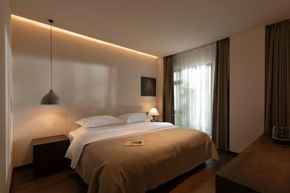 Classic Double Room, Mountain View