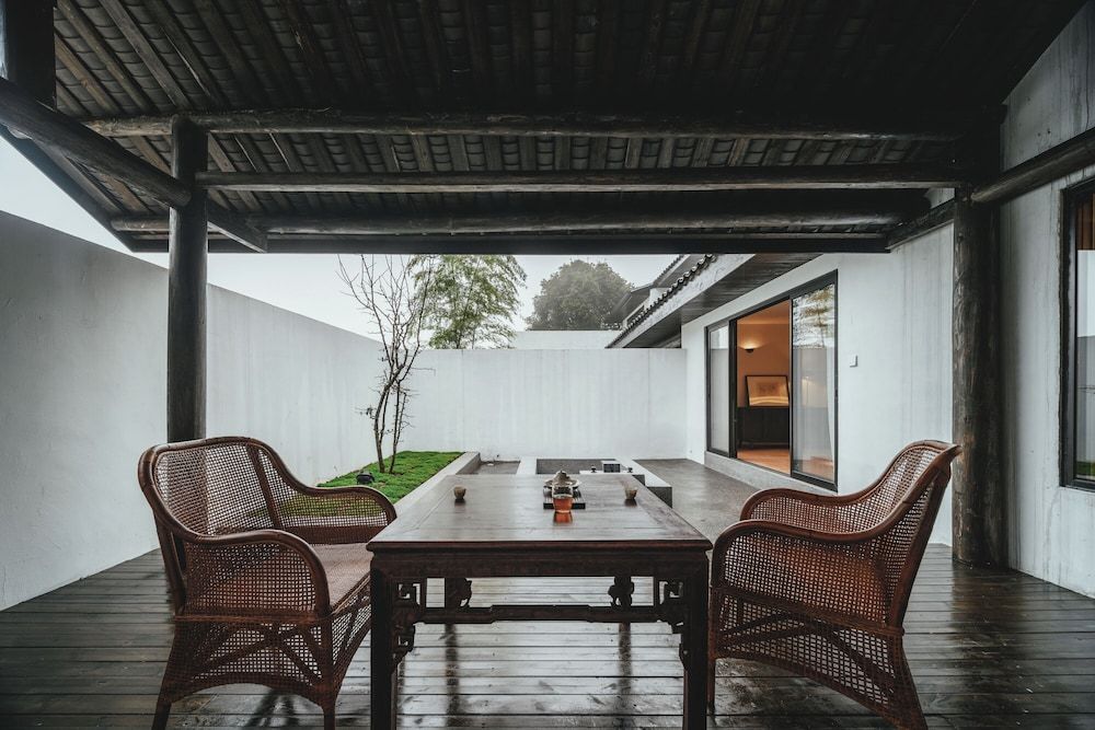 Anlan Creek Spring B&B Classic Double Room, Mountain View 4