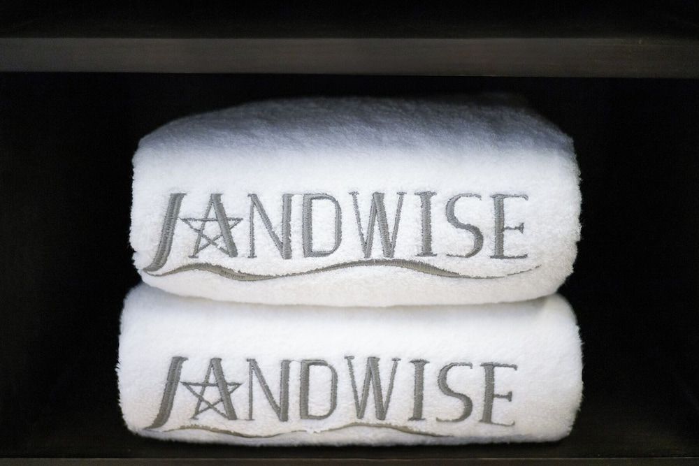 LiangZhi Huipin Hotel Family Double Room, City View 4