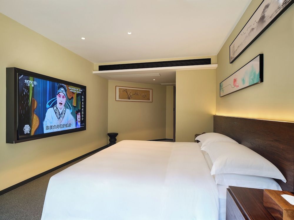 Zhangjiajie ZEN Retreat Superior Double Room, Mountain View 2