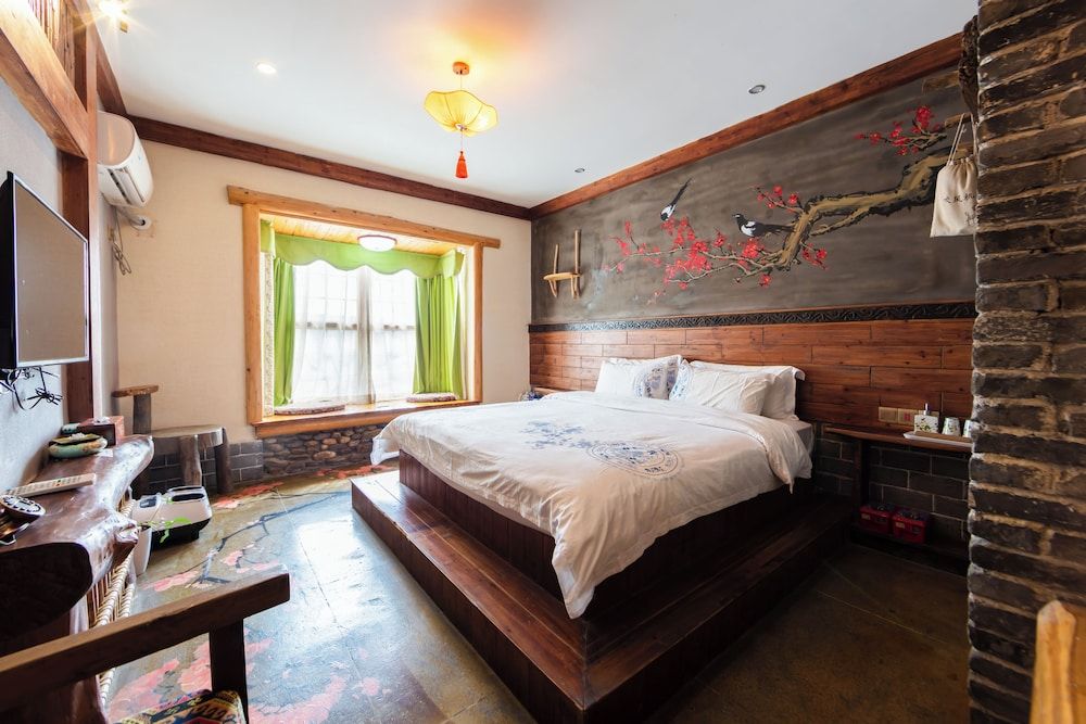 Butterfly Flowers Inn Elite Double Room 4