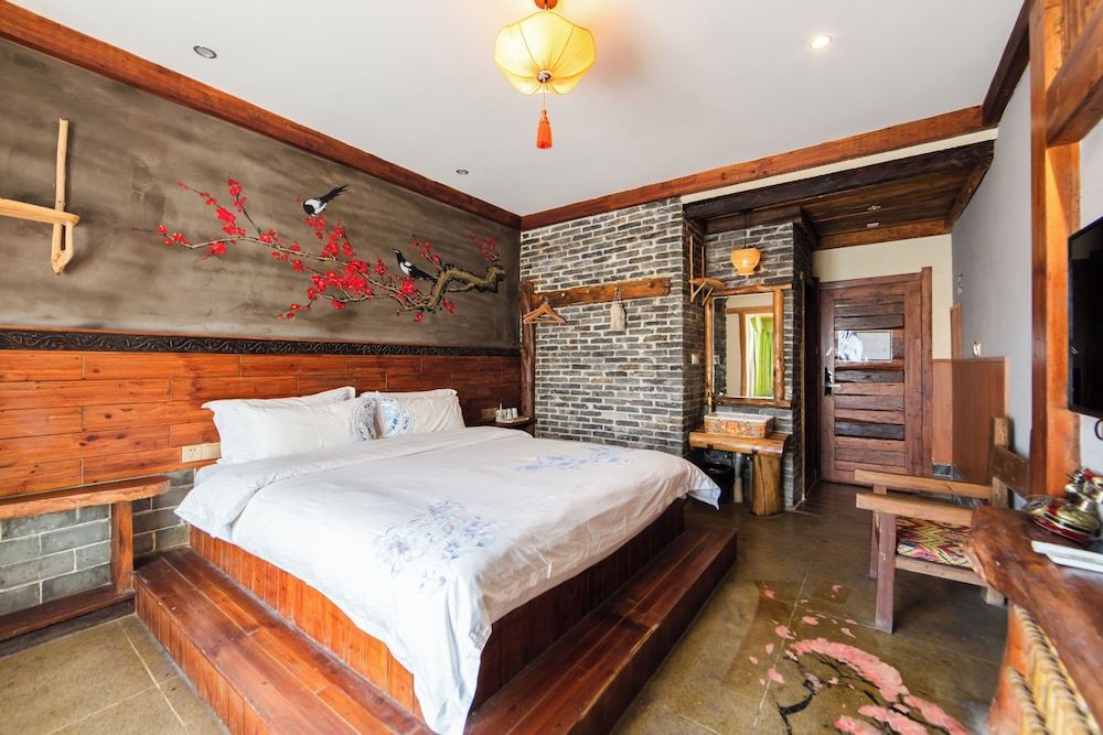 Butterfly Flowers Inn Elite Double Room 3