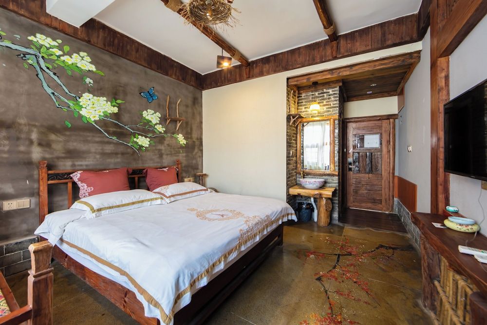 Butterfly Flowers Inn Comfort Double Room 3