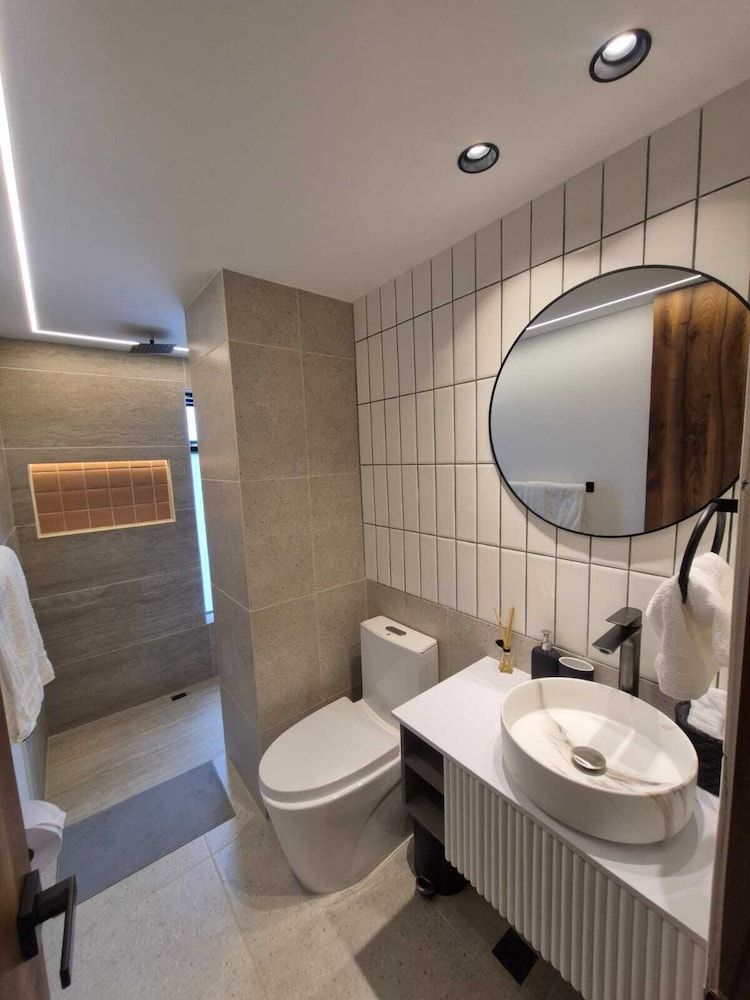 Mali Experience Suite (302) 11