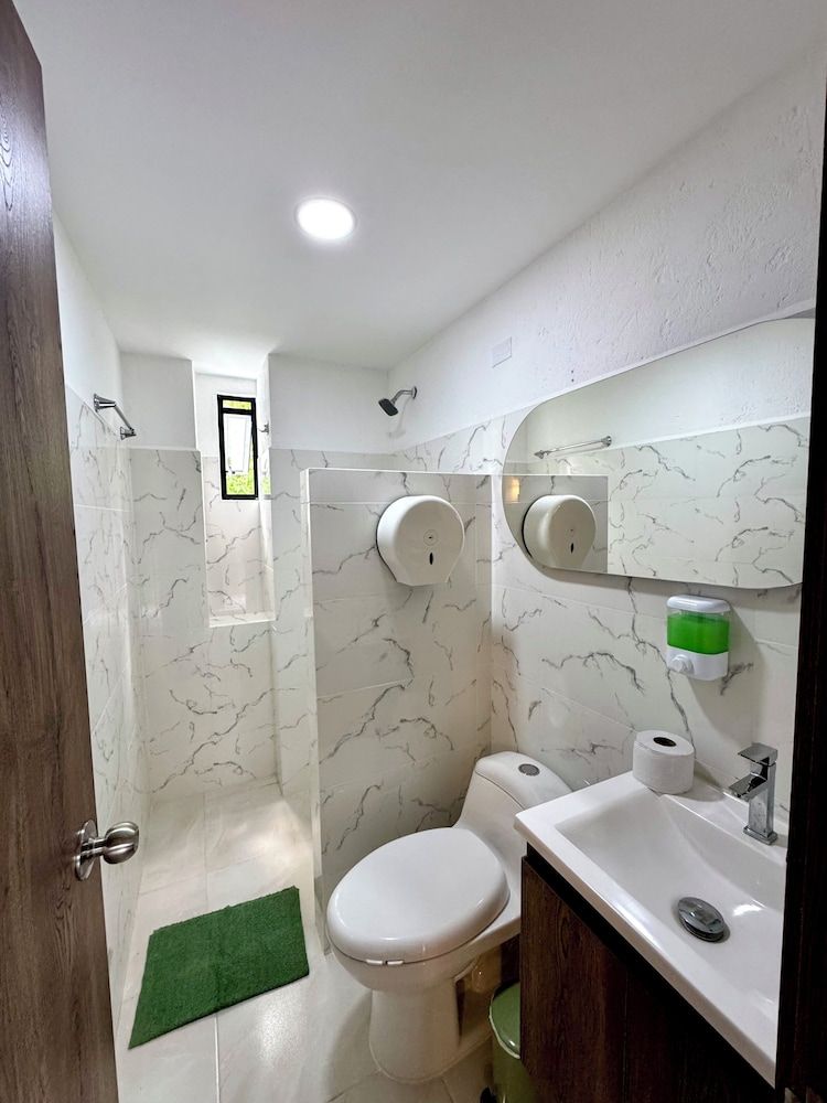 Ivanna Hotel Campestre - Santa Fe de Antioquia Standard Quadruple Room, Mountain View 10