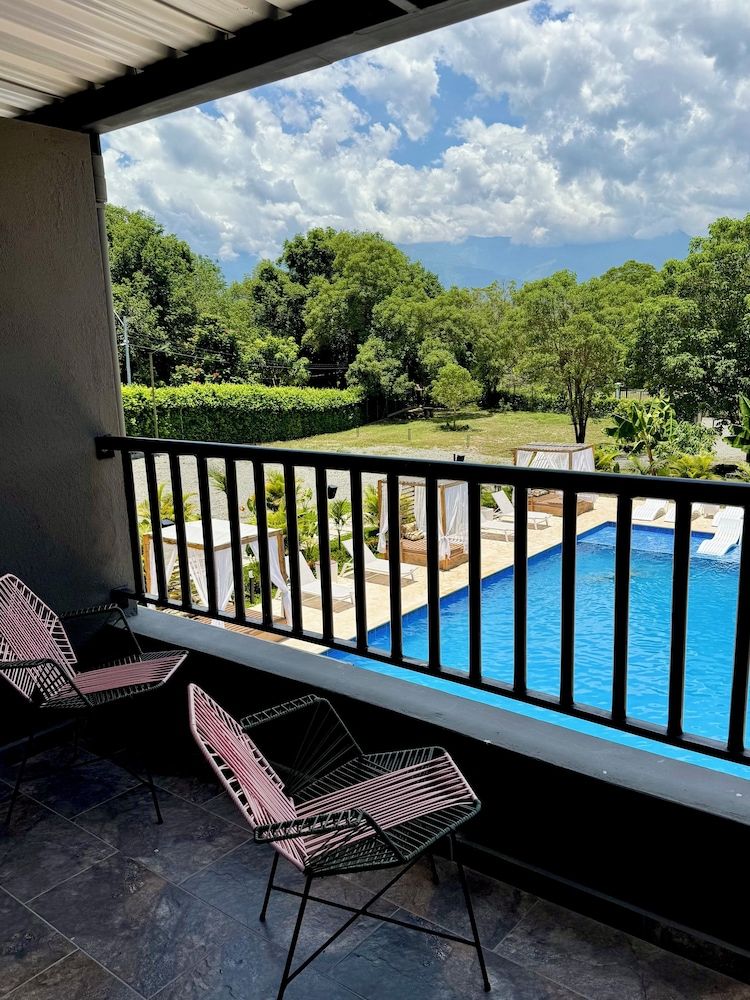 Ivanna Hotel Campestre - Santa Fe de Antioquia Superior Double Room, Pool View 6