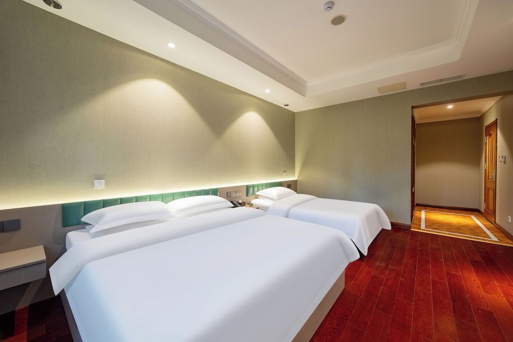 Family Triple Room, Pets Allowed, Courtyard View