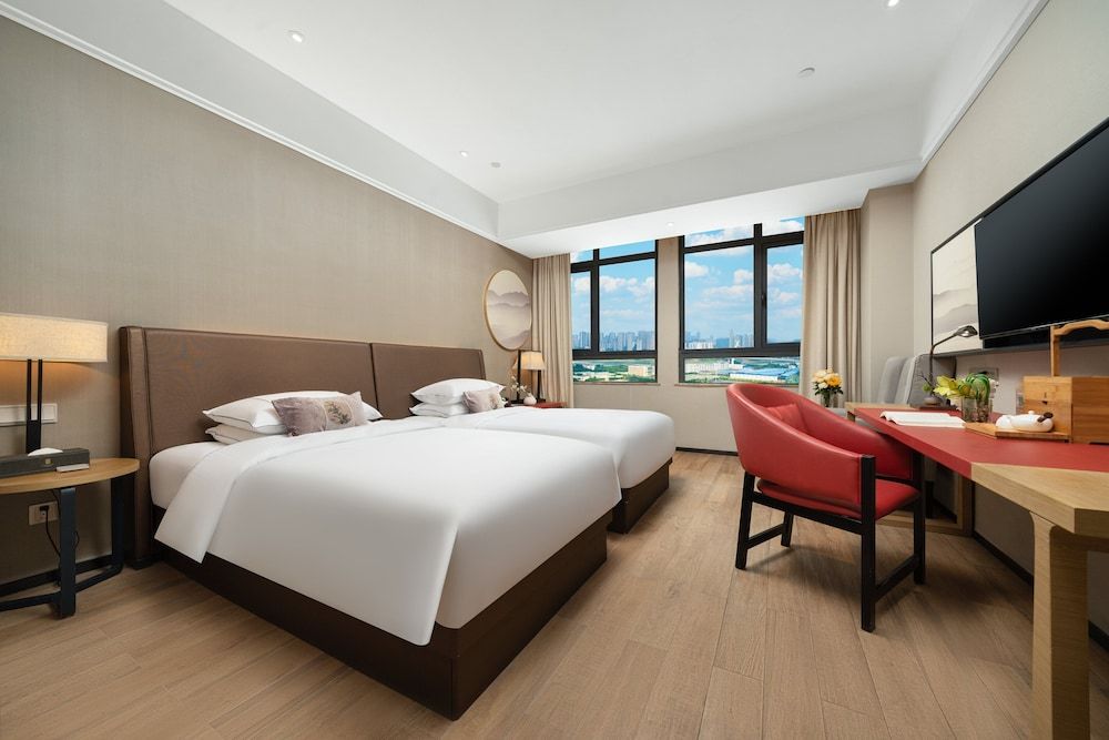 Yicheng Hotel Nanning Jiangnan Wanda Luxury Double Room, Housekeeping, City View 2