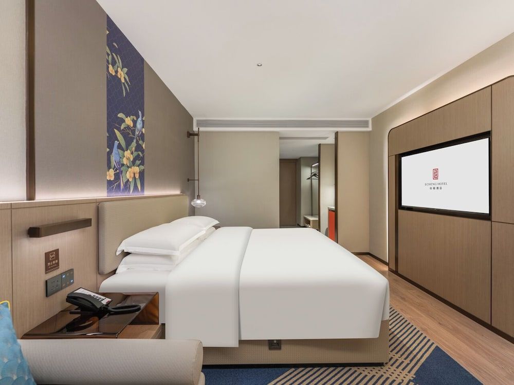 Business Single Room, City View