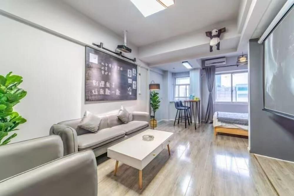 Xihe Light Luxury Self-service Apartment