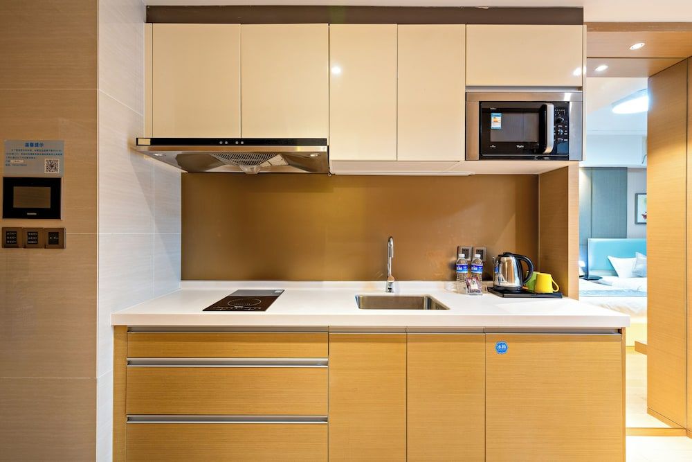 Aifte International Apartment Classic Double Room, Balcony, City View 6