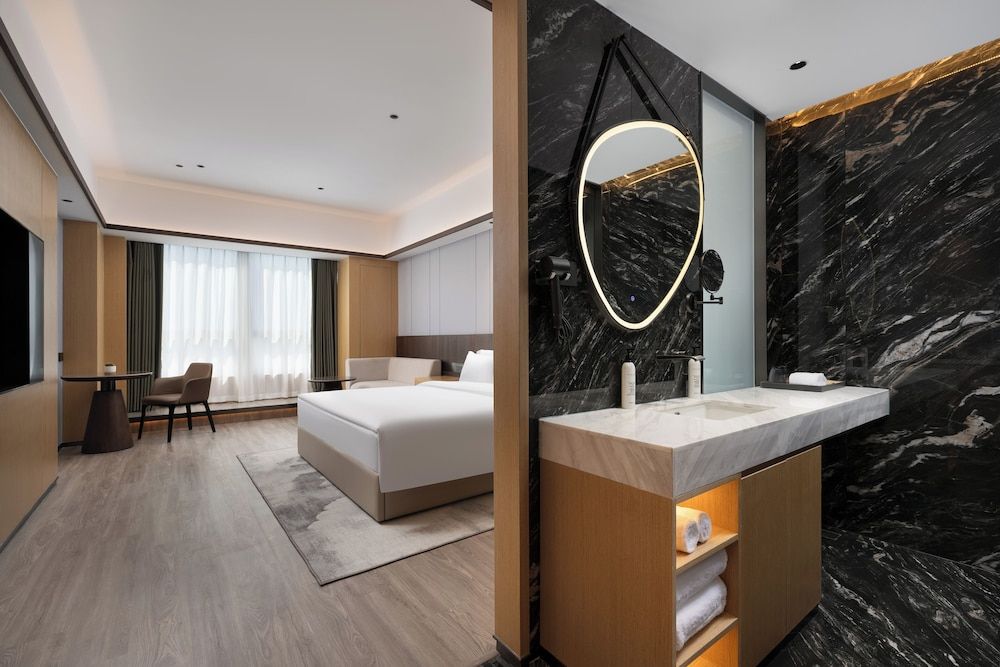 Superior Double Room, City View