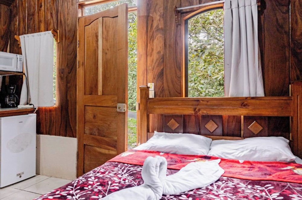 Monteverde Romantic Cottage