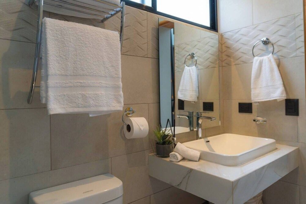 Sakura Haus Deluxe Apartment, Patio 11