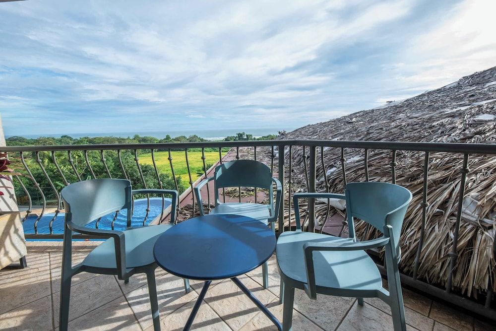 Villa Marala Family Room 6