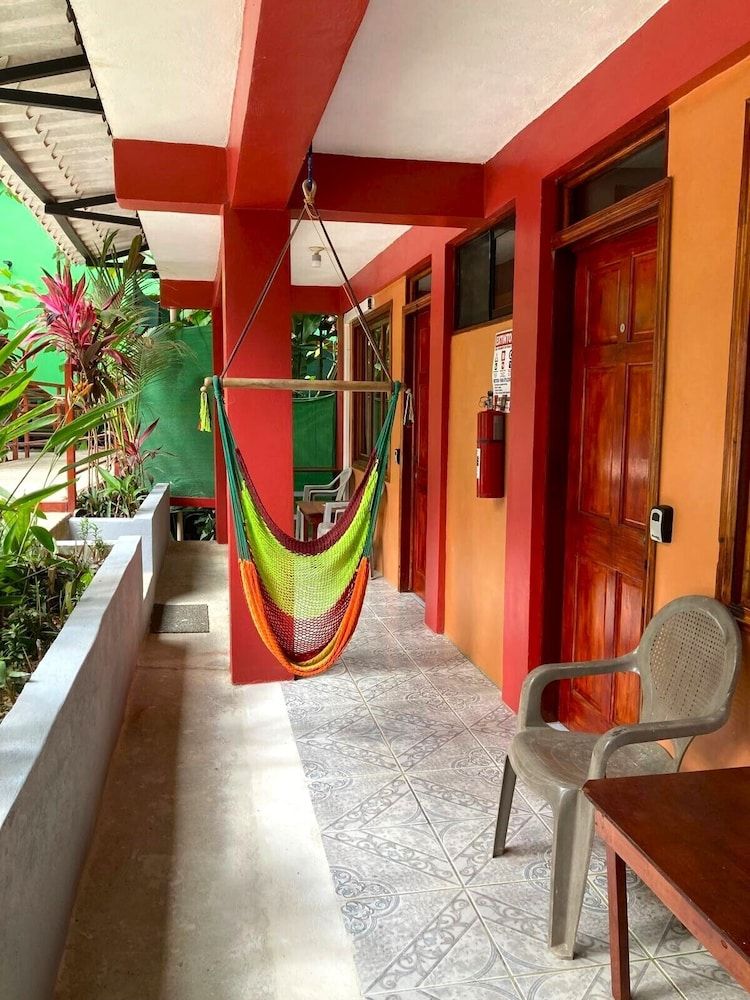 CORCOVADO & DRAKE INN Standard Quadruple Room 6