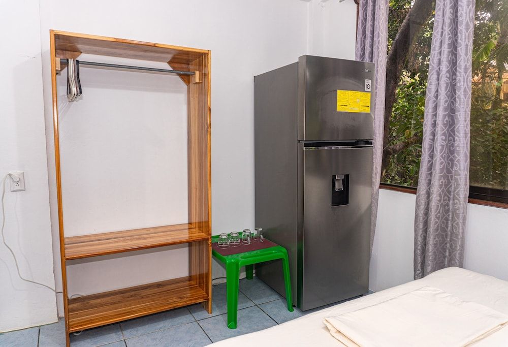 CORCOVADO & DRAKE INN Standard Quadruple Room 4