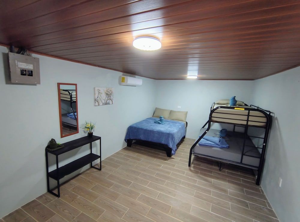 Corcovado Paradise Lodge Family Room (2) 2