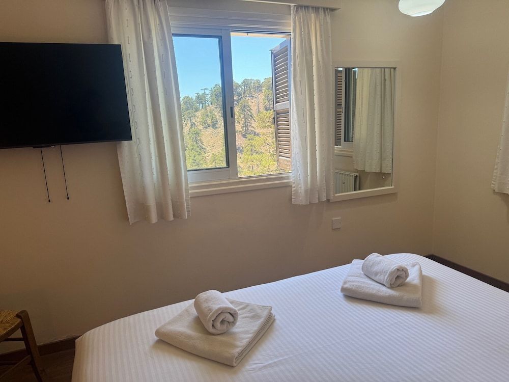 Jubilee Hotel Double or Twin Room 3