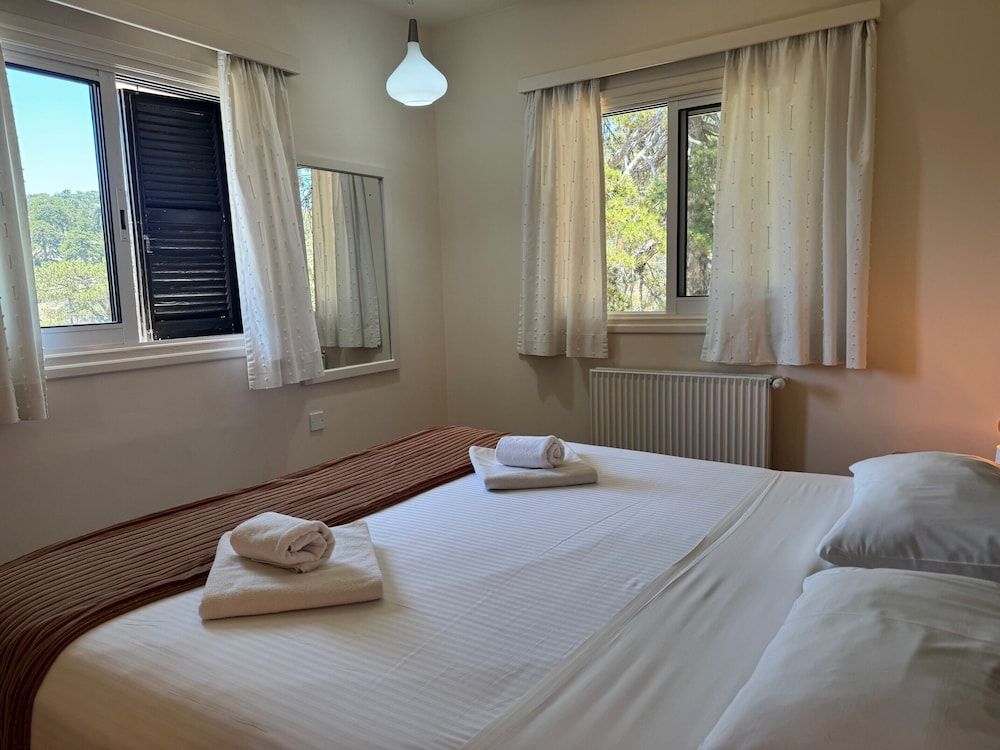 Jubilee Hotel Double or Twin Room 5