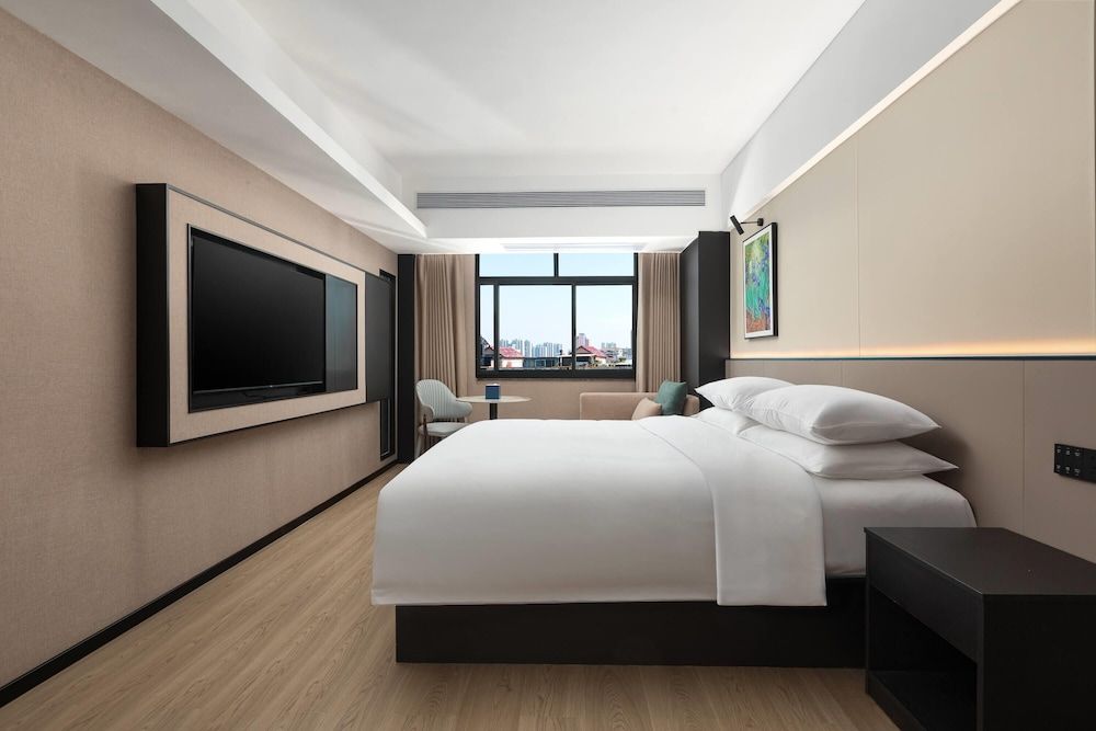 Standard Room, 1 King Bed, Non Smoking