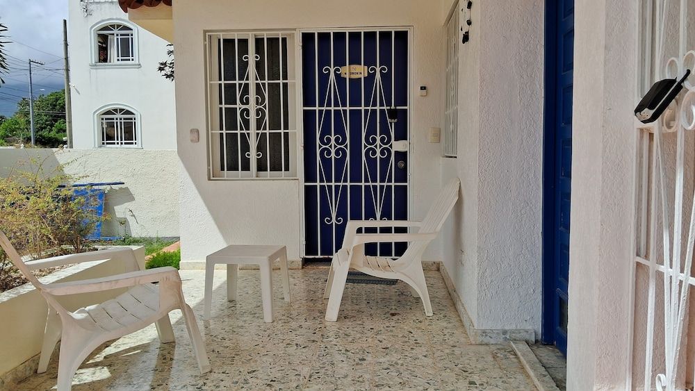 CortLang Vacation Rentals Costambar Apartment, 2 Bedrooms, Patio 6