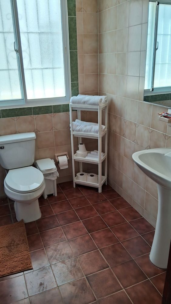 CortLang Vacation Rentals Costambar Apartment, 2 Bedrooms, Patio 8