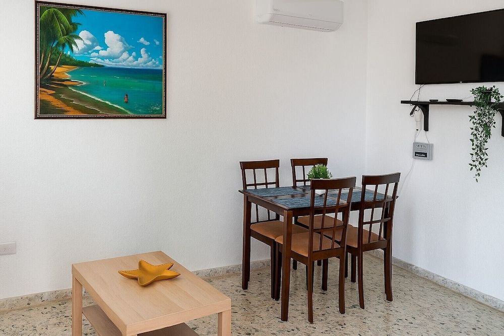 CortLang Vacation Rentals Costambar Apartment, 2 Bedrooms, Patio 7