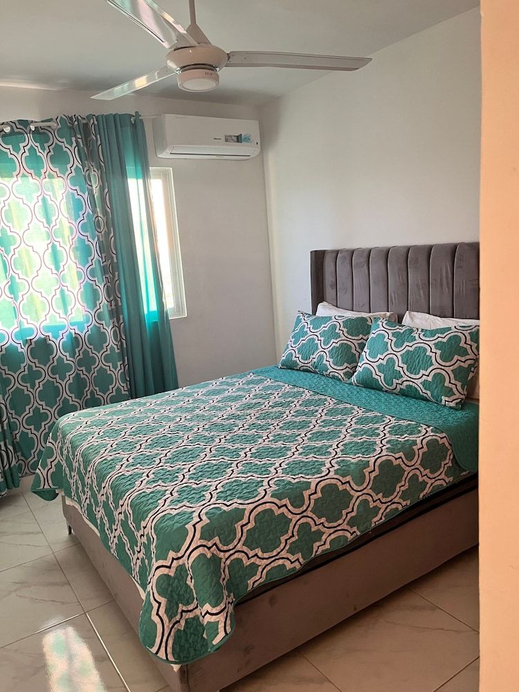 Ocean View Apartment in Santo Domingo Este Apartment, 3 Bedrooms, Smoking, Balcony 5