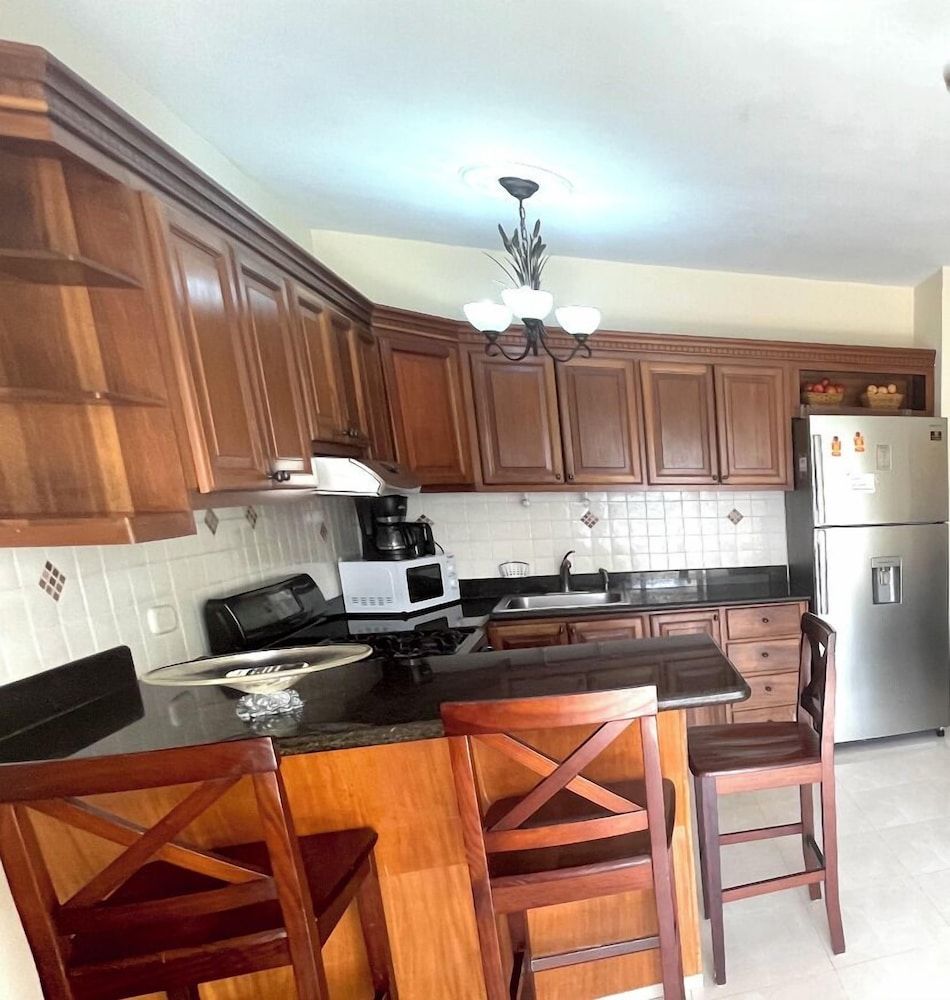 Superior Apartment, 2 Bedrooms, Pool View, Beachside