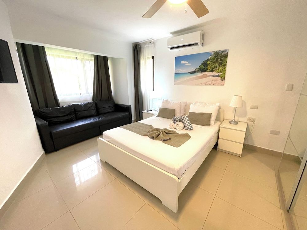 Premier Villa, Garden View, Beachside