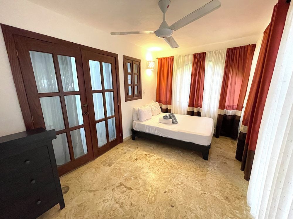 Villa, 3 Bedrooms, Garden Area