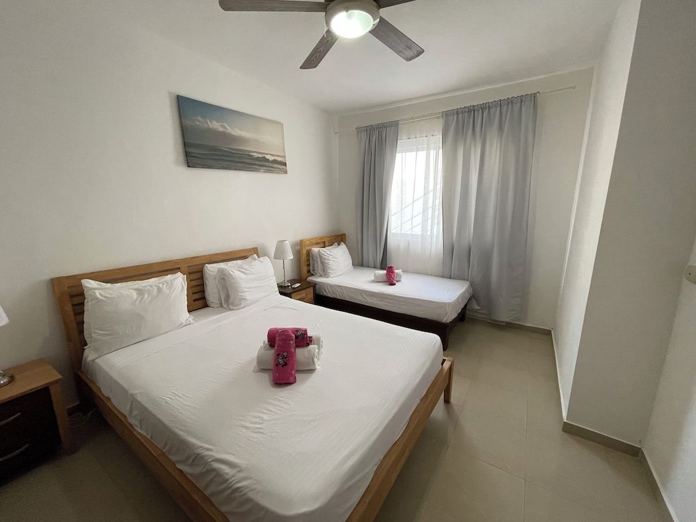 Apartment, 2 Bedrooms, Terrace, Poolside