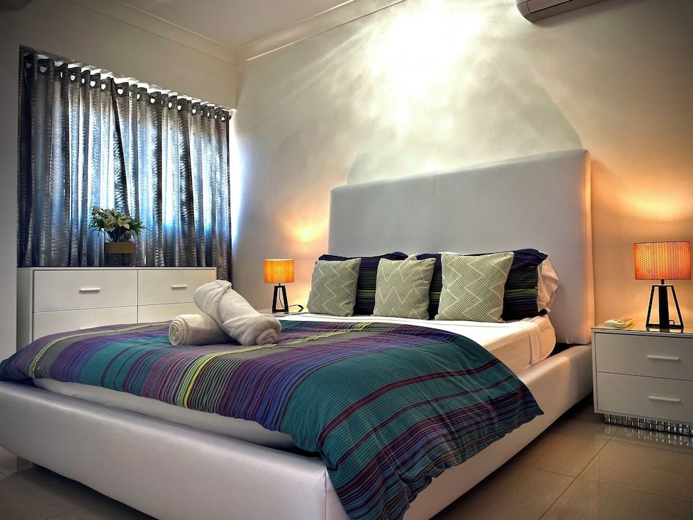 Deluxe Apartment, Balcony, City View