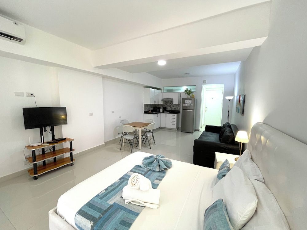 MINI STUDIOS BEACH Deluxe Studio, Non Smoking, Air conditioning 3