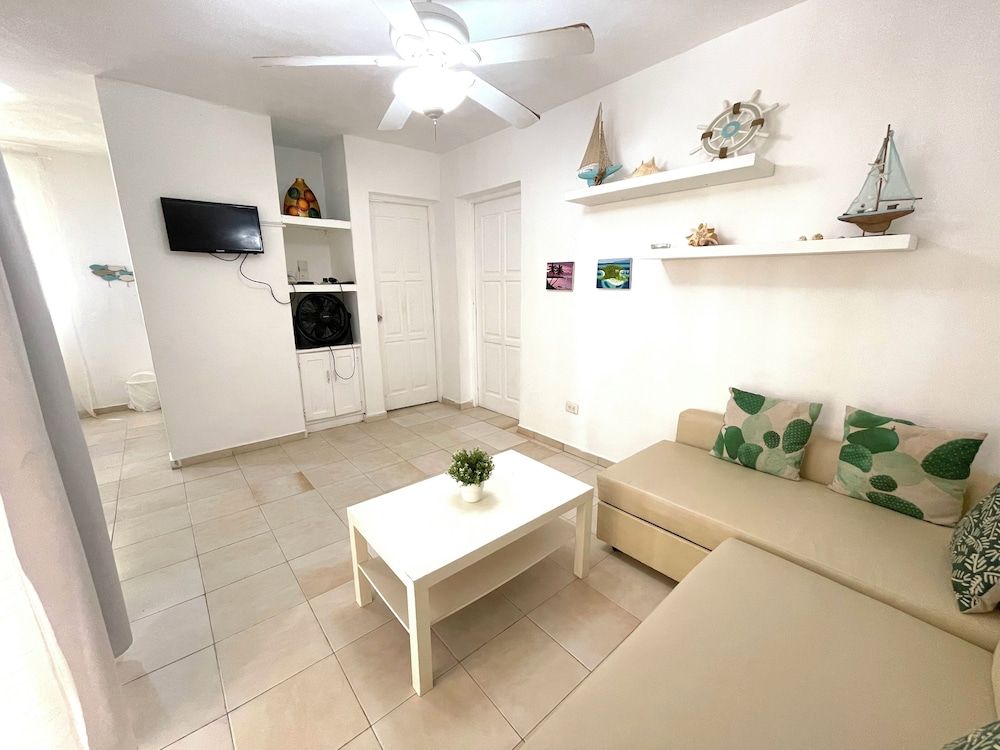 Executive Suite, 1 Bedroom, Kitchen, Garden View