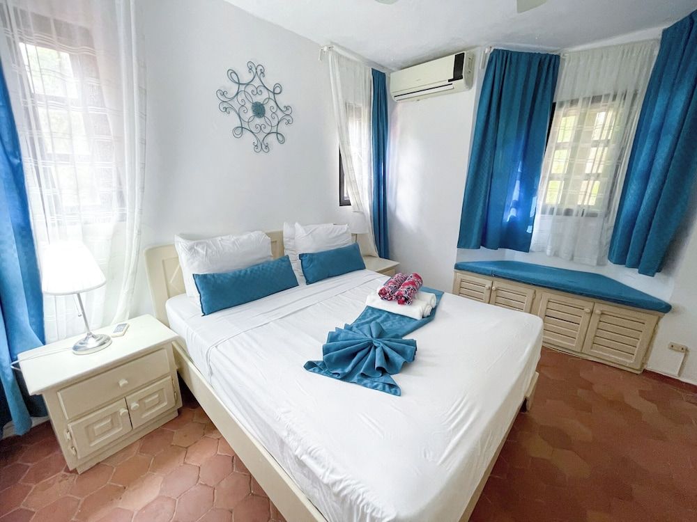 Executive Suite, 1 Bedroom, Pool Access, Garden View