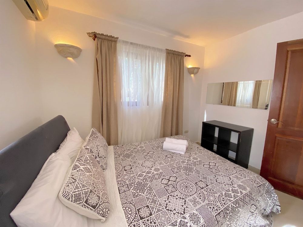 Comfort Villa, 2 Bedrooms, Balcony, Garden View
