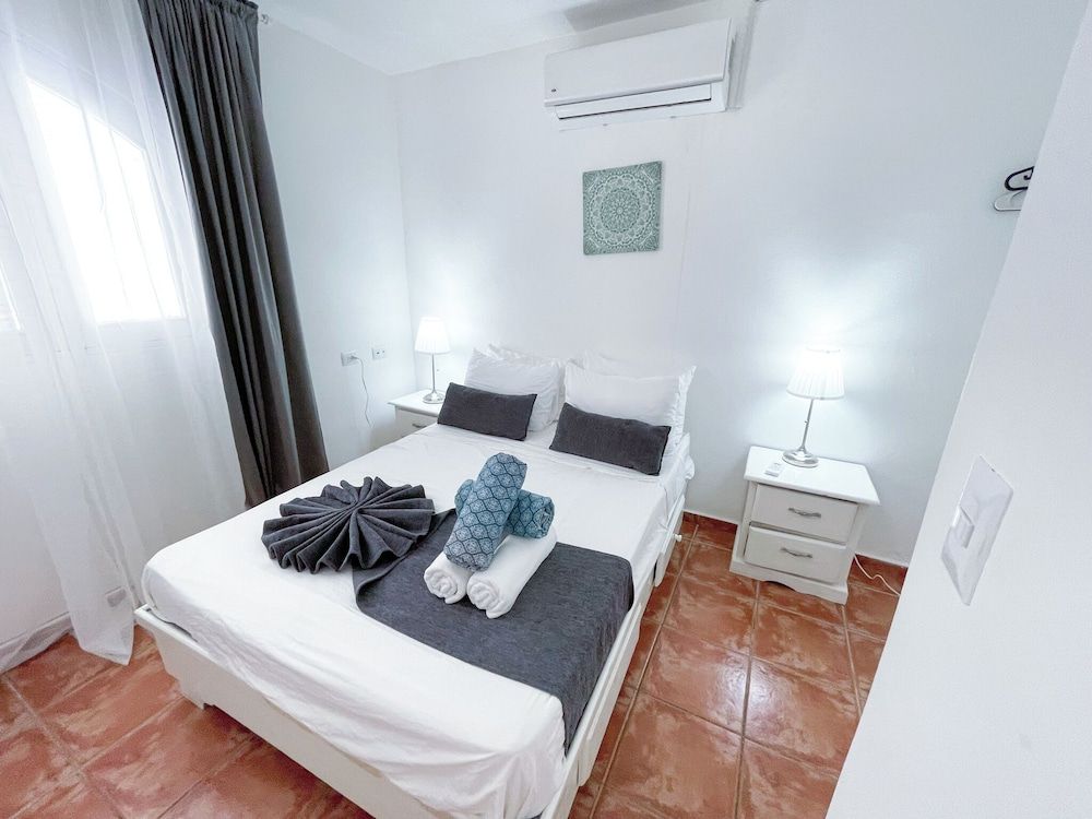 Deluxe Suite, 2 Bedrooms, Balcony, Ocean View