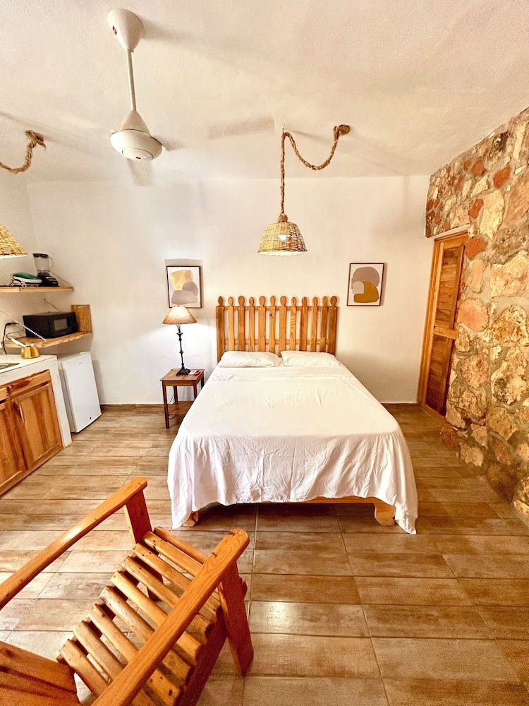 Comfort Studio Suite, Balcony, Garden View