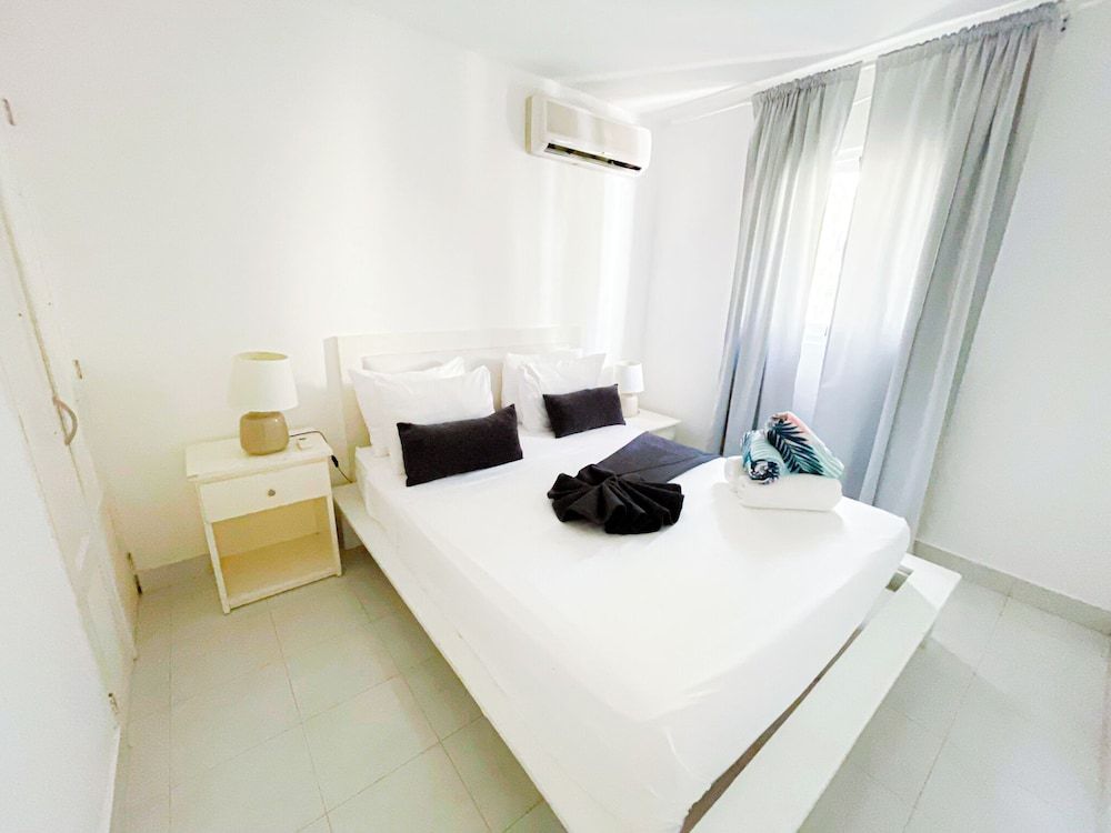 Comfort Condo, 2 Bedrooms, Terrace, Ocean View