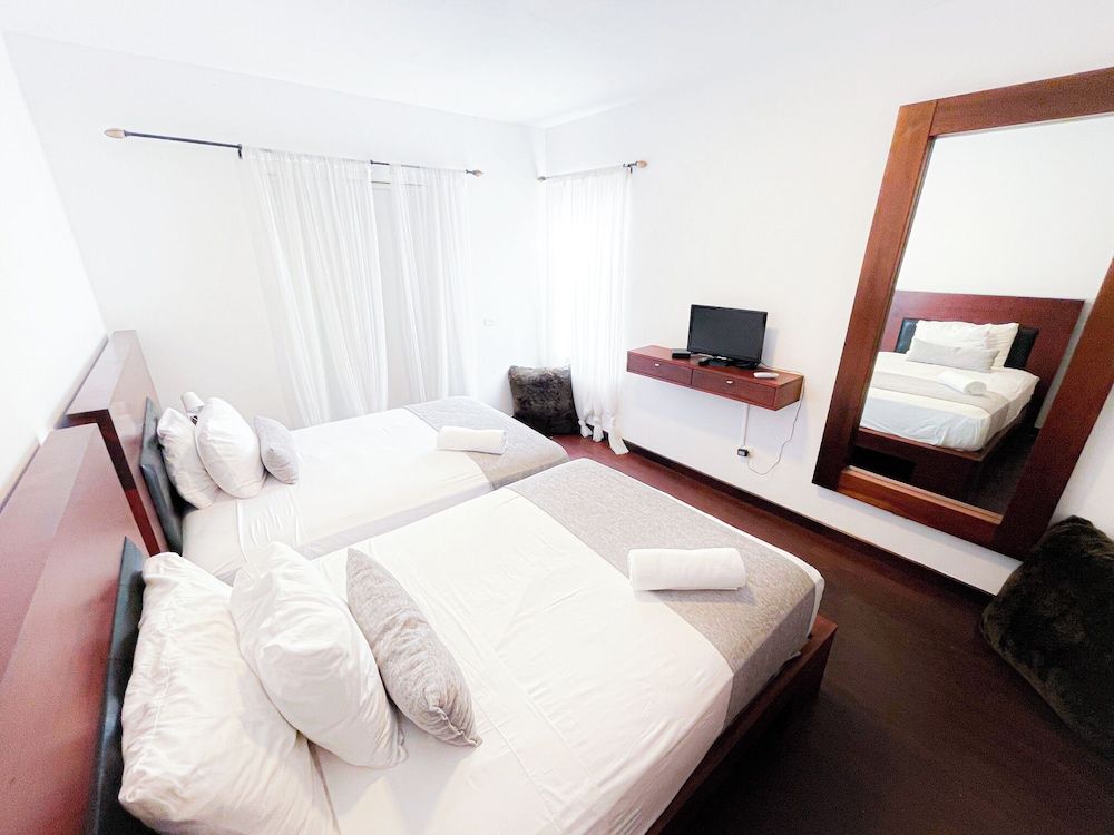 Club Condo, 2 Bedrooms, Pool Access, Pool View
