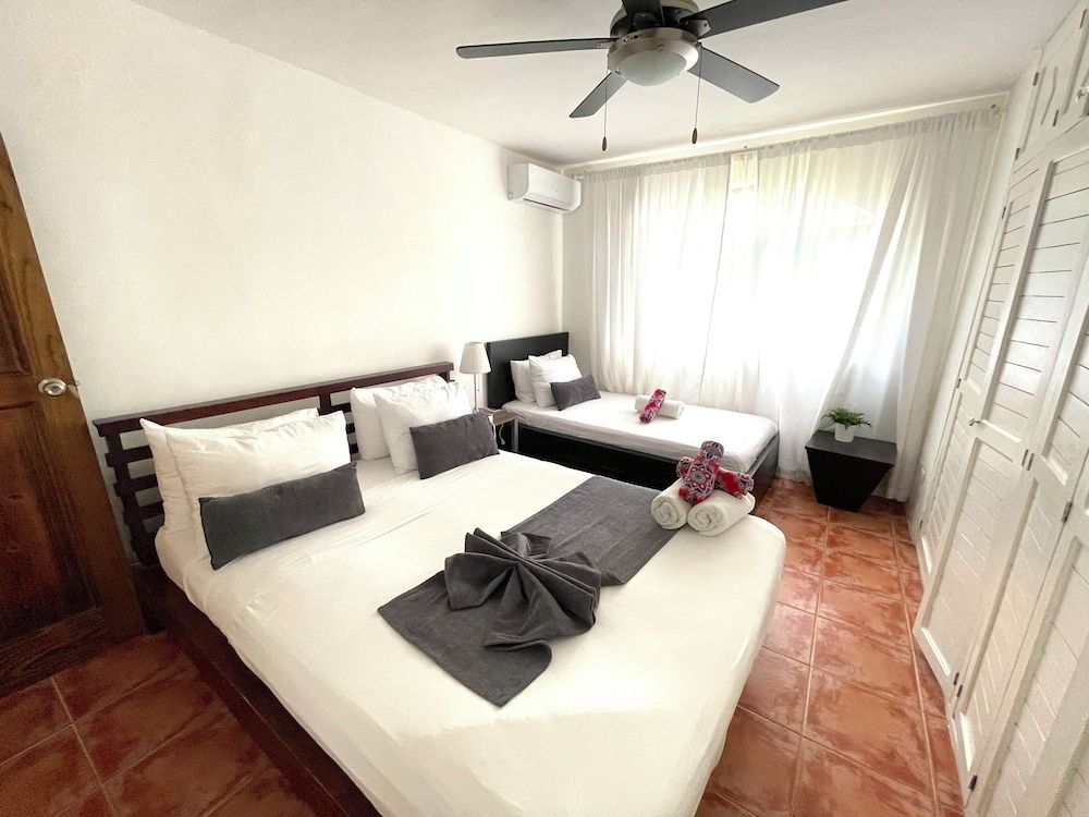 Villa, 3 Bedrooms, Terrace, Garden Area