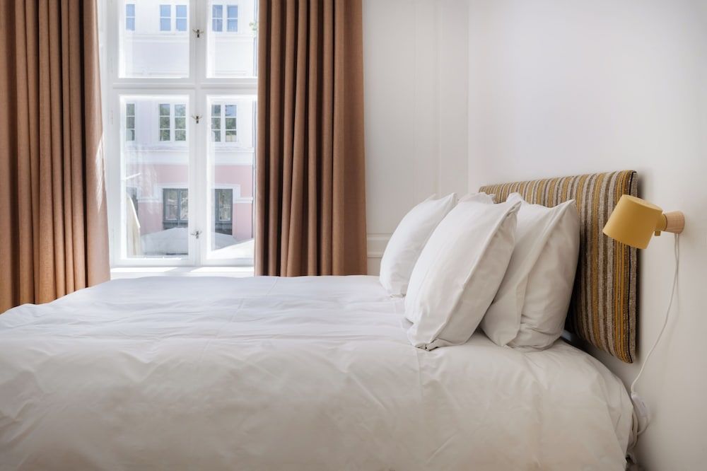 Former Dukes Residence - 4 bedrooms - 2 bathrooms Superior Apartment, City View 4