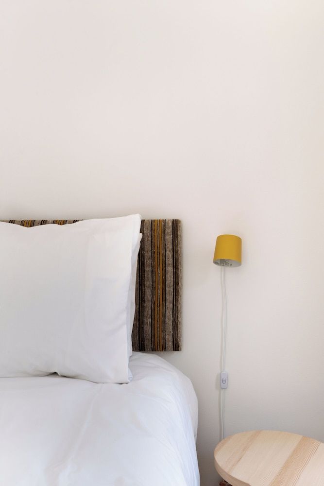 Former Dukes Residence - 4 bedrooms - 2 bathrooms Superior Apartment, City View 6