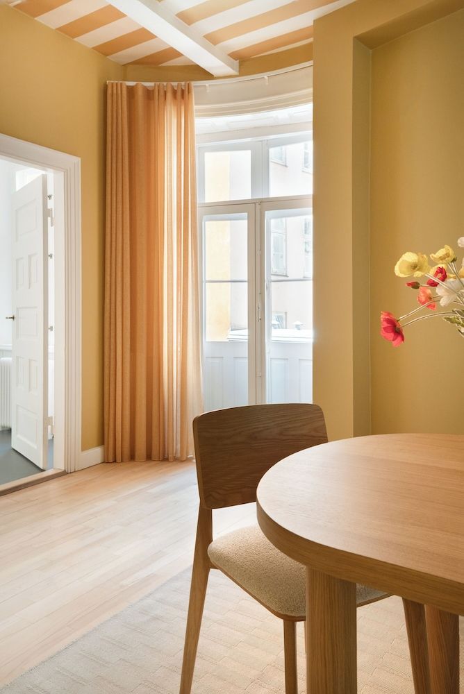 Former Dukes Residence - 4 bedrooms - 2 bathrooms Superior Apartment, City View 24